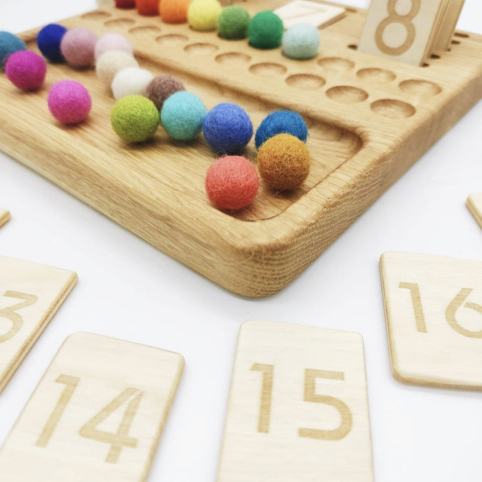 Reversible Board for Learning Numbers